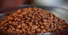 Load image into Gallery viewer, Piccolos.coffee House Blend: Medium Roast, Sweet Caramel &amp; Chocolate Notes - Ethically Sourced
